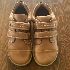 Dress shoe for boy or girl.